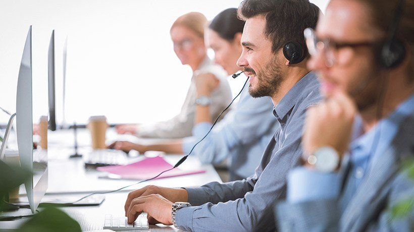 The Benefits of Outsourcing a Hotline Service